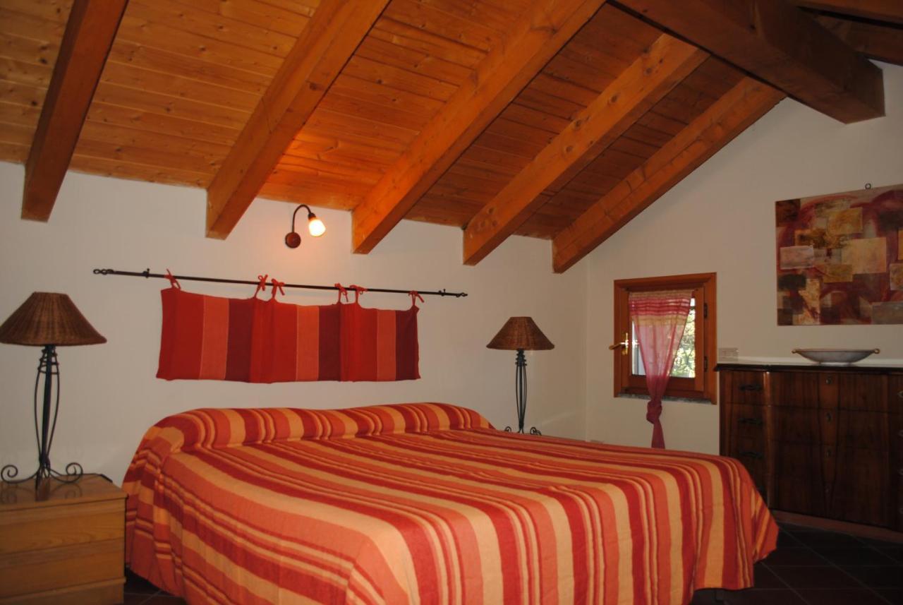 Bed and Breakfast Segni E Impronta Finale Ligure Habitación foto